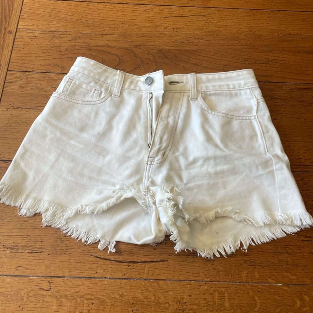 Nature White Frayed Hem Women's Shorts